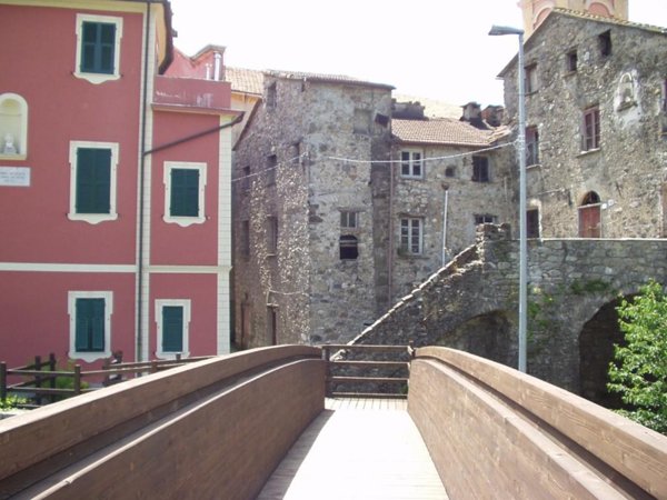 casa indipendente in vendita a Varese Ligure in zona San Pietro Vara