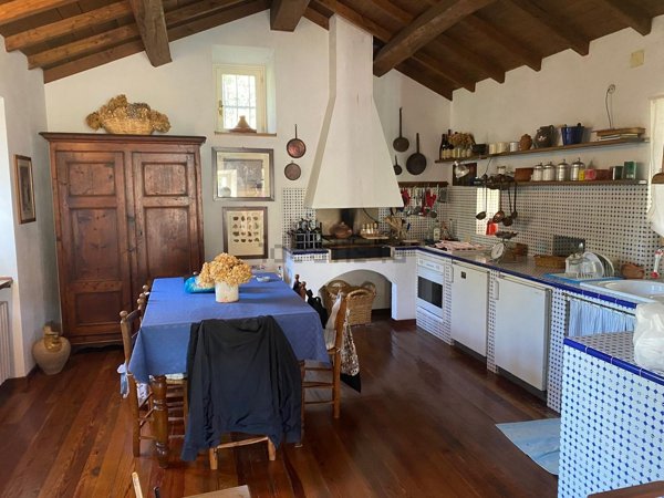 casa indipendente in vendita a Varese Ligure