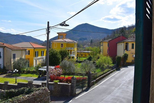 appartamento in vendita a Varese Ligure in zona San Pietro Vara