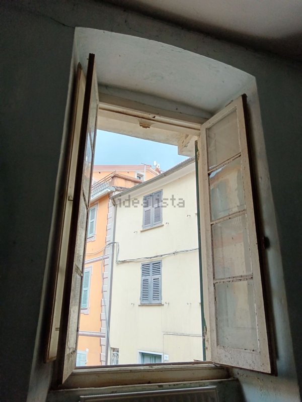 appartamento in vendita a Varese Ligure