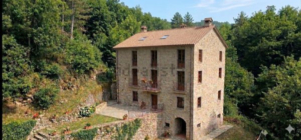 appartamento in vendita a Varese Ligure