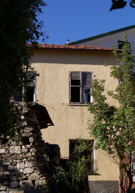 casa indipendente in vendita a Varese Ligure in zona Codivara