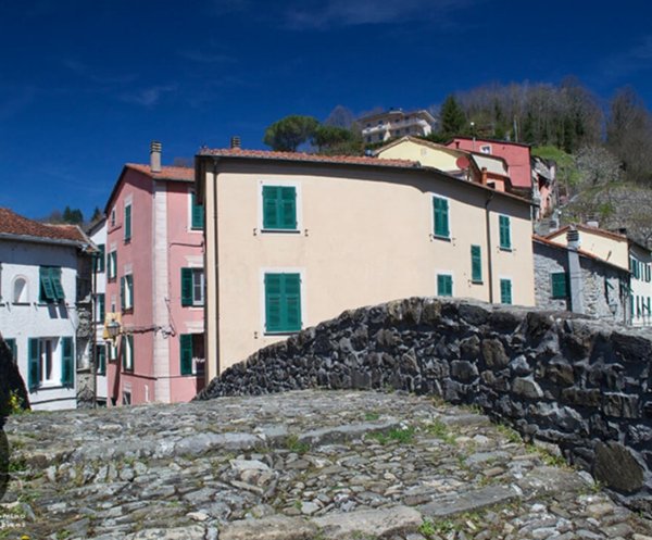casa indipendente in vendita a Varese Ligure in zona Codivara