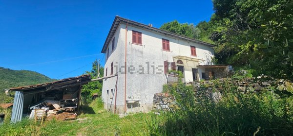 casa indipendente in vendita a Varese Ligure in zona Scurtabò