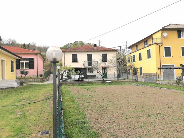 casa indipendente in vendita a Varese Ligure in zona San Pietro Vara