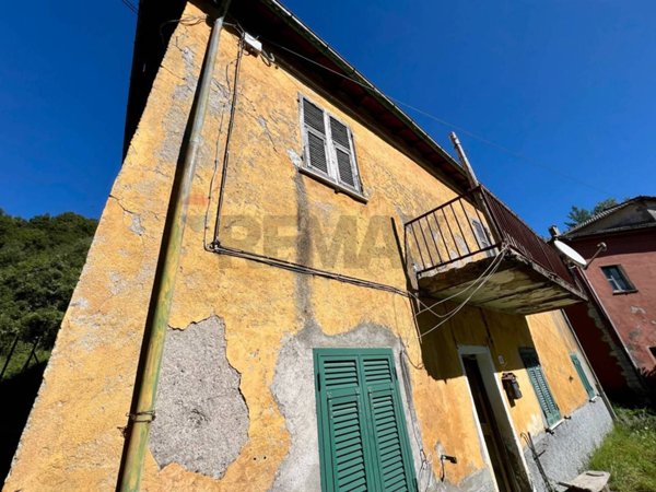 casale in vendita a Varese Ligure