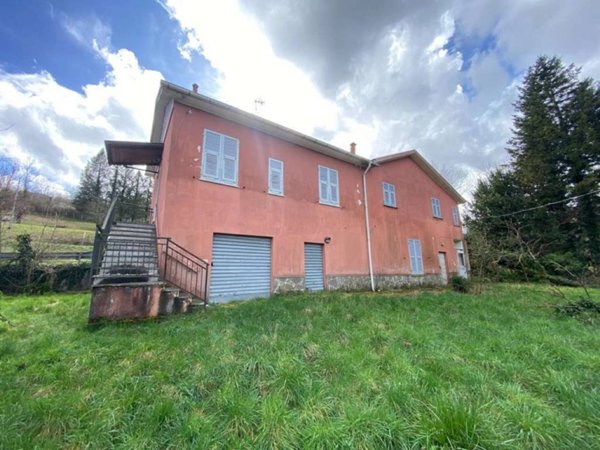 casa indipendente in vendita a Varese Ligure in zona San Pietro Vara