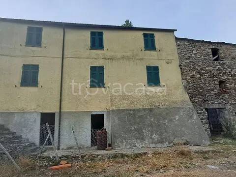 casa indipendente in vendita a Varese Ligure in zona Caranza