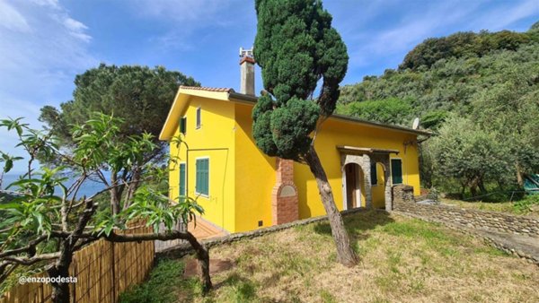 casa indipendente in vendita a Vernazza