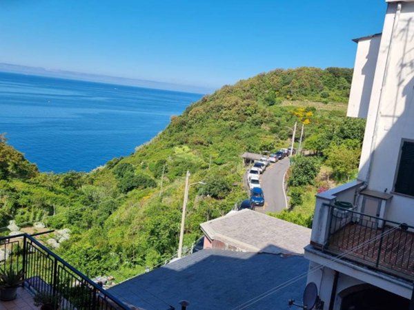 appartamento in vendita a Vernazza in zona Corniglia