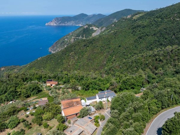 appartamento in vendita a Vernazza