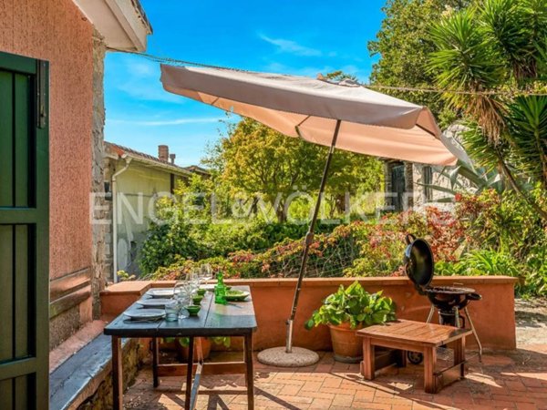 appartamento in vendita a Vernazza in zona Corniglia