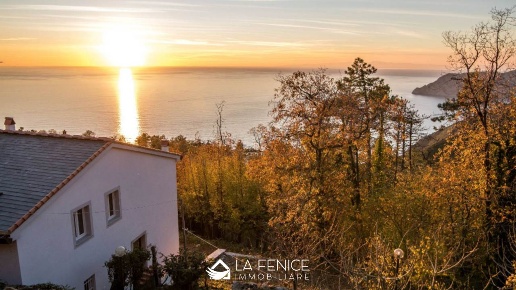 casa indipendente in vendita a Vernazza in zona Corniglia