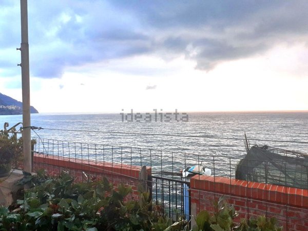 appartamento in vendita a Vernazza in zona Corniglia