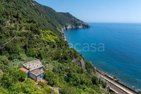 casa indipendente in vendita a Vernazza in zona Corniglia