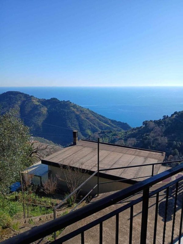 appartamento in vendita a Vernazza in zona Drignana