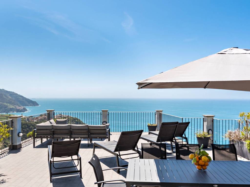 appartamento in vendita a Vernazza in zona Prevo