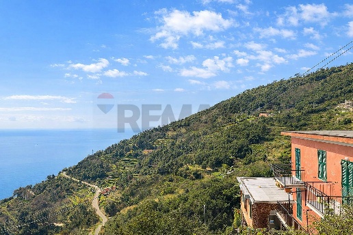 appartamento in vendita a Vernazza in zona Drignana