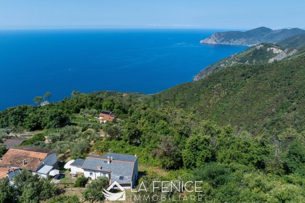 appartamento in vendita a Vernazza
