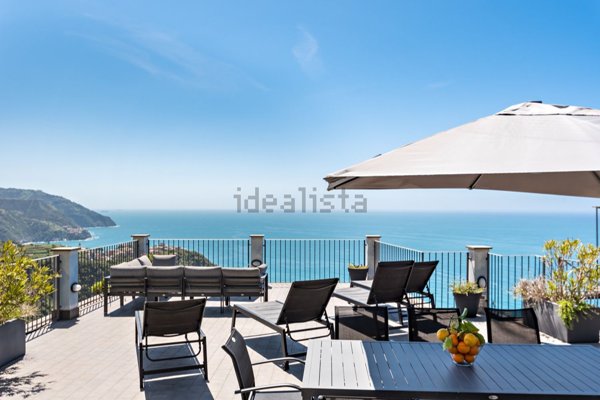 appartamento in vendita a Vernazza in zona Prevo