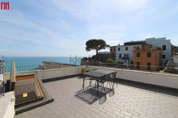 appartamento in vendita a Vernazza in zona Corniglia