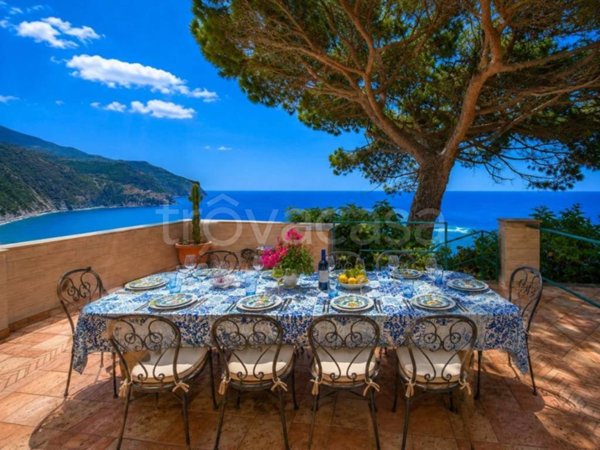 casa indipendente in vendita a Vernazza in zona Corniglia
