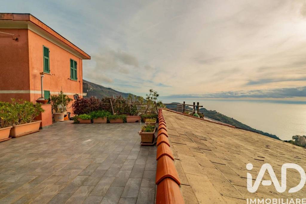 appartamento in vendita a Vernazza in zona Drignana
