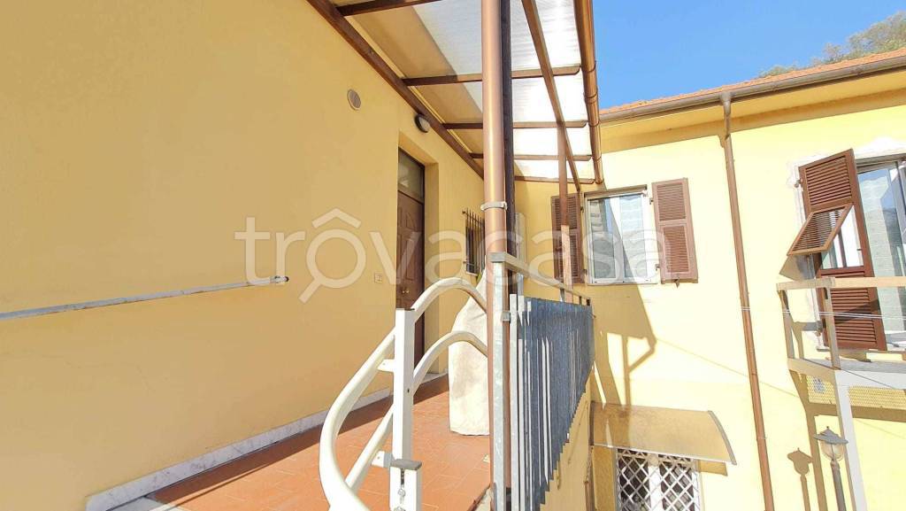 casa indipendente in vendita a Vezzano Ligure