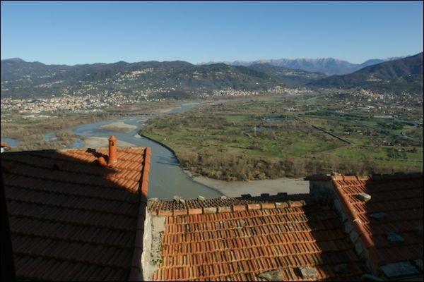 appartamento in vendita a Vezzano Ligure