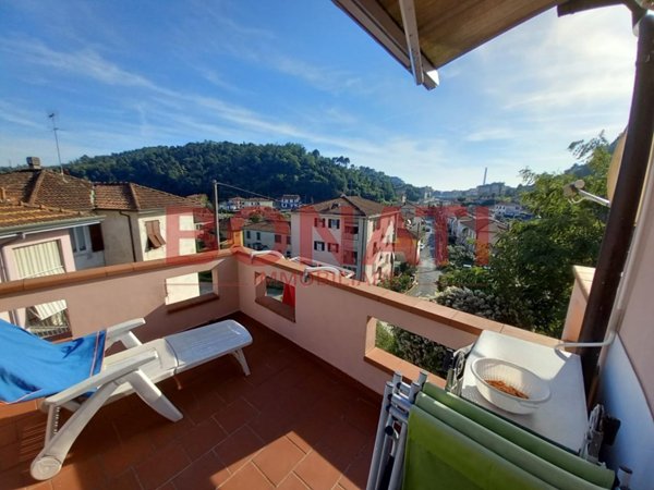 appartamento in vendita a Vezzano Ligure in zona Prati
