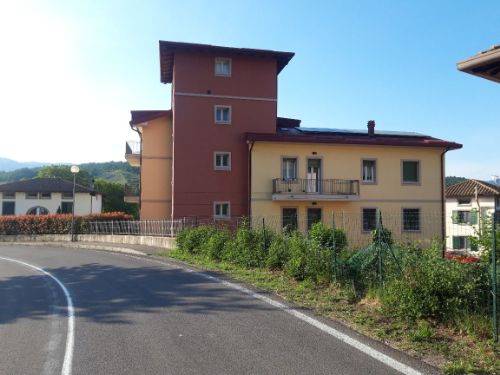 appartamento in vendita a Vezzano Ligure in zona Prati