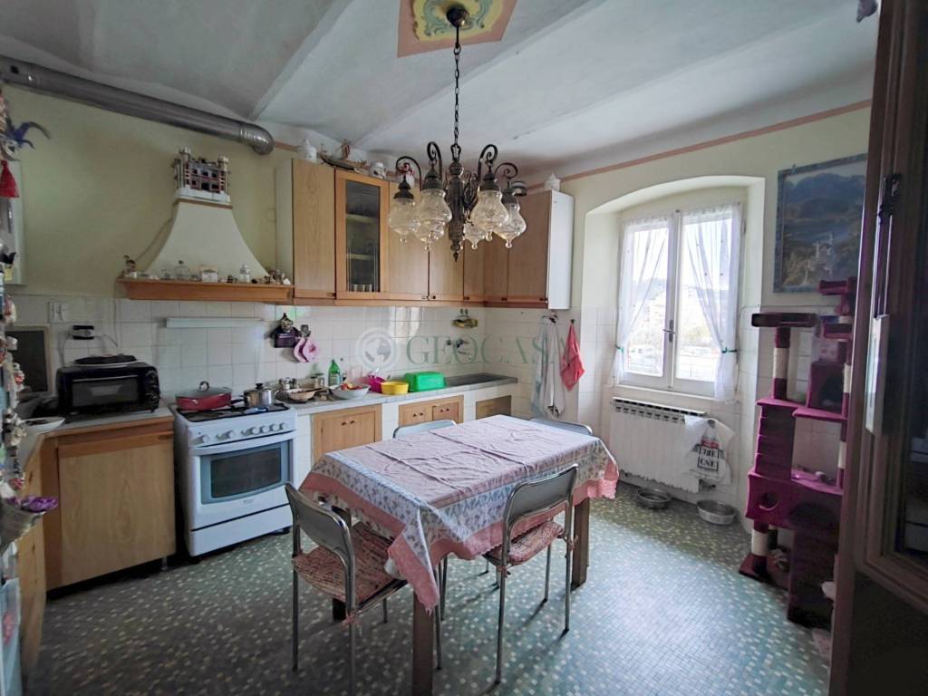 appartamento in vendita a Vezzano Ligure