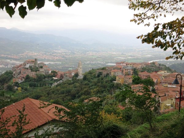 appartamento in vendita a Vezzano Ligure