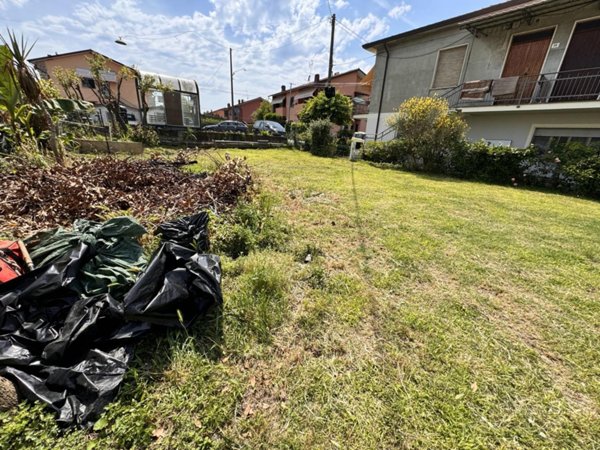 appartamento in vendita a Vezzano Ligure