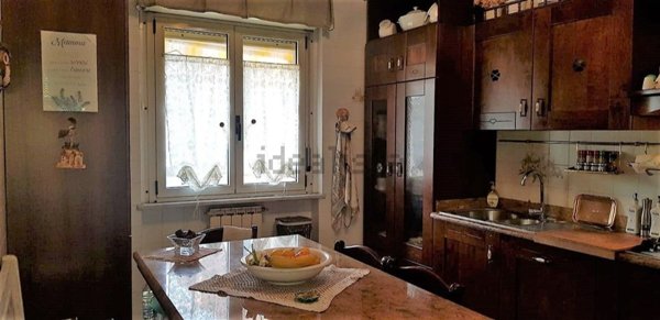 appartamento in vendita a Vezzano Ligure in zona Prati