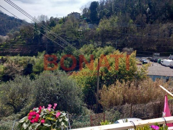 appartamento in vendita a Vezzano Ligure
