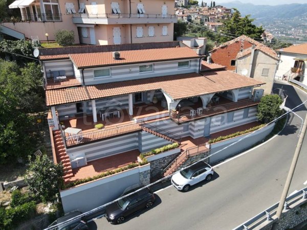 casa indipendente in vendita a Vezzano Ligure