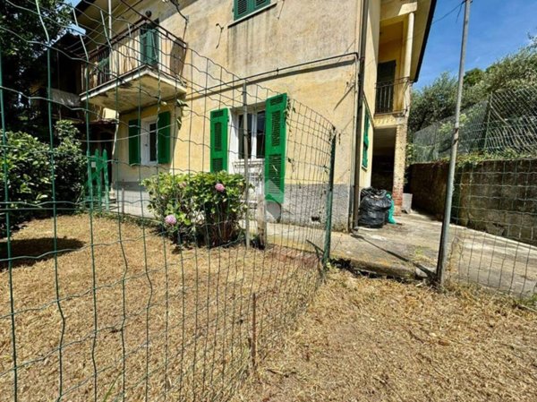 appartamento in vendita a Vezzano Ligure in zona Prati