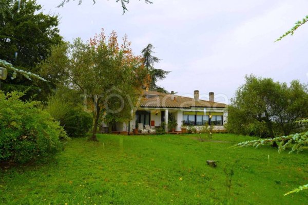 casa indipendente in vendita a Vezzano Ligure