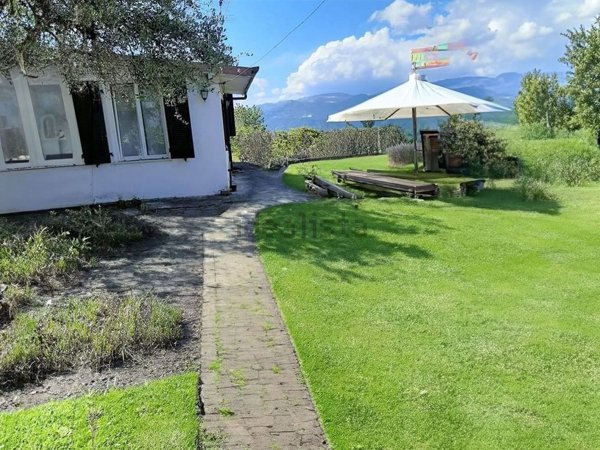 casa indipendente in vendita a Vezzano Ligure