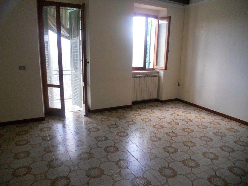 appartamento in vendita a Vezzano Ligure in zona Valeriano