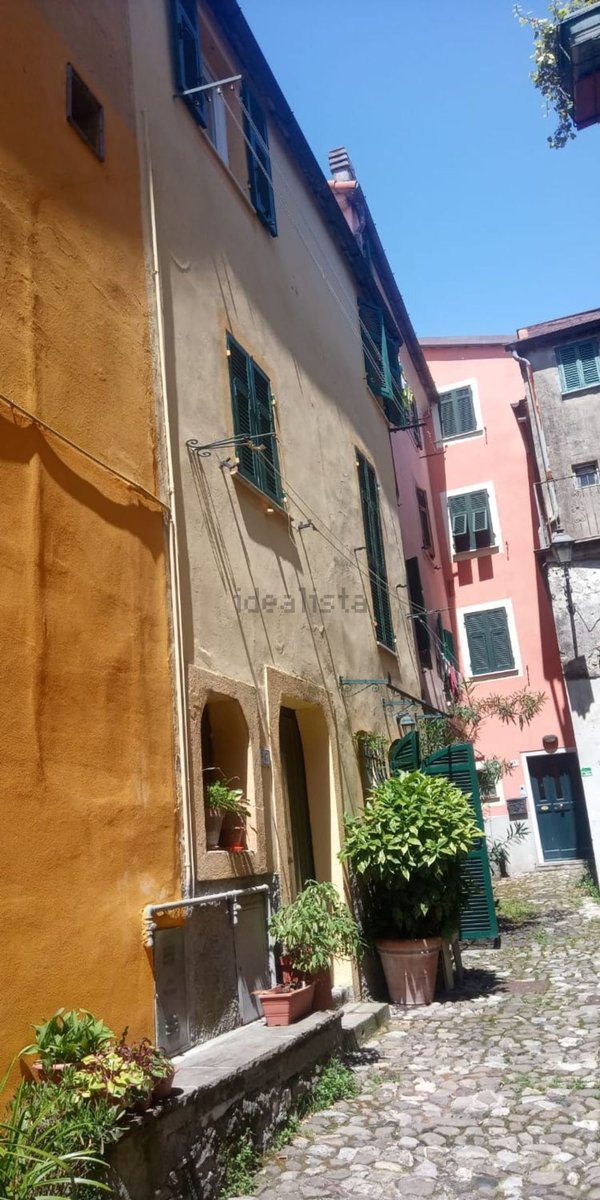 appartamento in vendita a Vezzano Ligure
