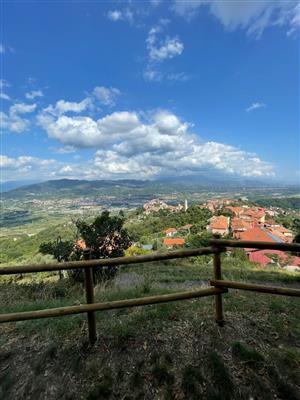 appartamento in vendita a Vezzano Ligure