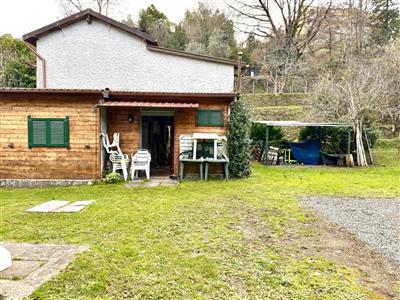 casale in vendita a Vezzano Ligure in zona Prati