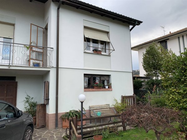 casa indipendente in vendita a Vezzano Ligure