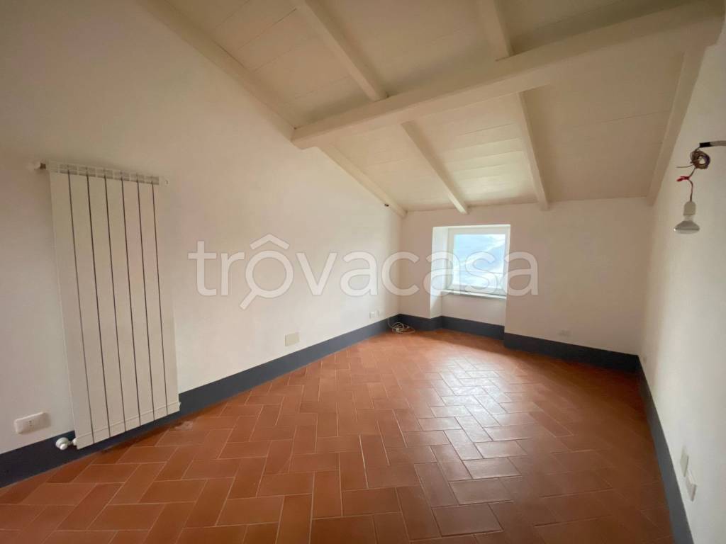 appartamento in vendita a Vezzano Ligure in zona Valeriano