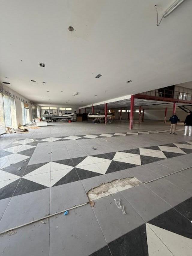 capannone in vendita a Vezzano Ligure