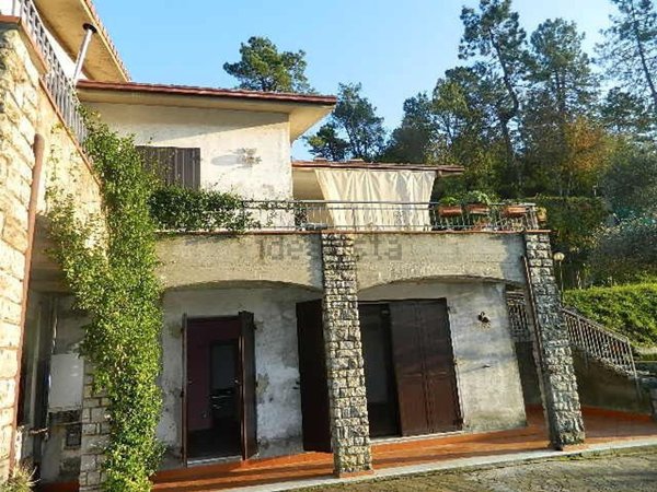 casa indipendente in vendita a Vezzano Ligure