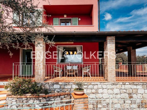 casa indipendente in vendita a Vezzano Ligure