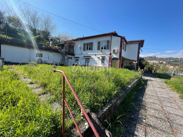 appartamento in vendita a Vezzano Ligure in zona Prati